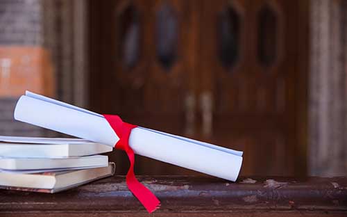 成人自考報考多少門課程適合？