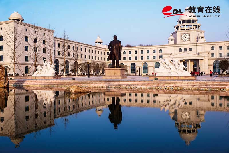 武漢商貿職業學院校園風光 