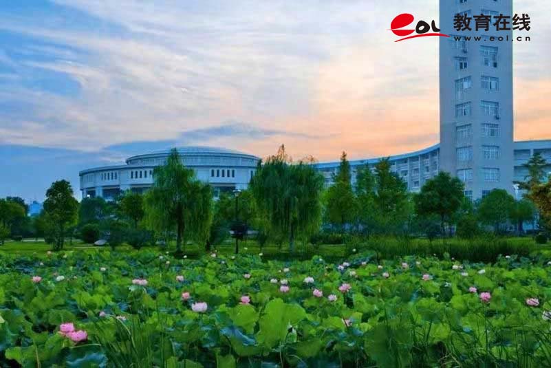 黃岡師范學院繼續教育學院校園風光