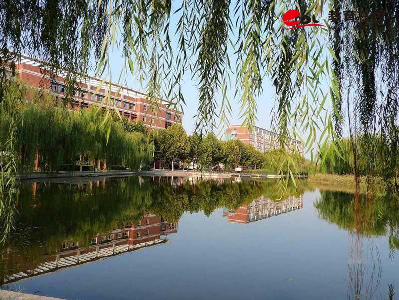 學校校園風光