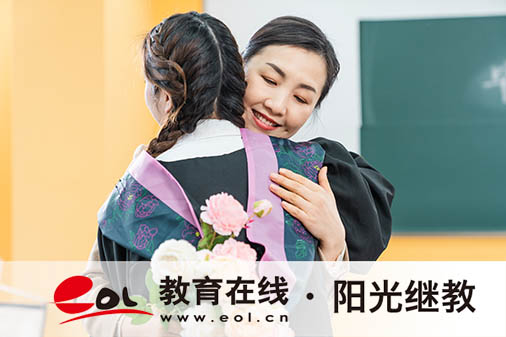 武漢自考成績怎么查詢？多少分及格？