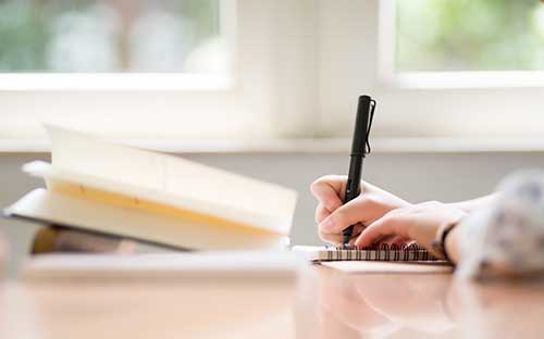 武漢江岸開放大學成立于多少年？