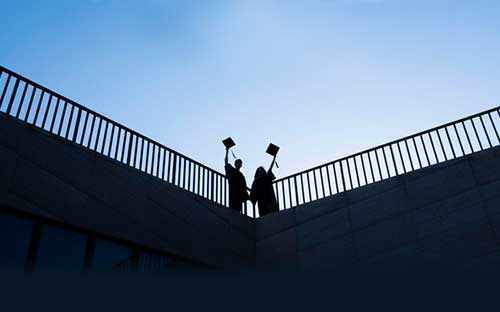 愛輝開放大學的學費多少錢？