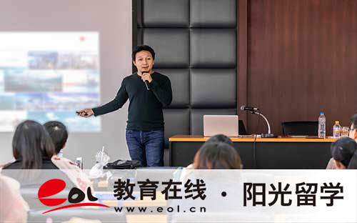 2024英國留學讀預科好還是在國內學El課程好