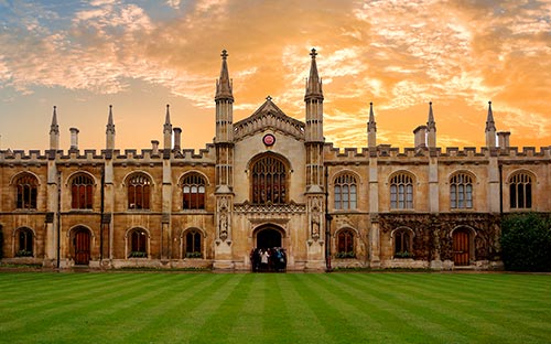 16歲如何上英國大學呢？英國16歲留學家長必知的申請秘籍！