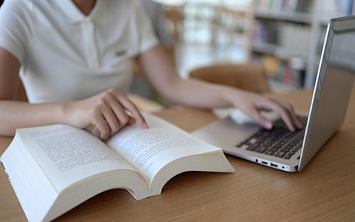 俄羅斯留學插畫專業需要作品集嗎