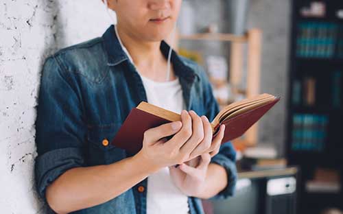 日本留學數字插畫的費用