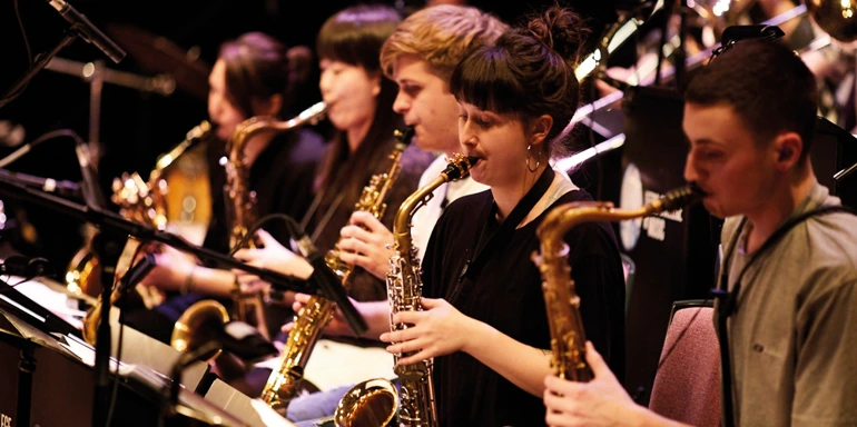 提供全施坦威鋼琴學習條件，利茲音樂學院都有哪些本碩音樂專業？