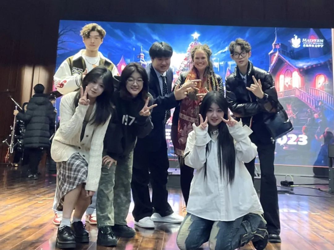 專訪｜狂攬12封世界名校OFFER、18w+獎學金，轉軌成功的她有話說！