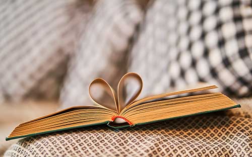 申請留學加拿大高校需要哪些條件？需要審核多久？