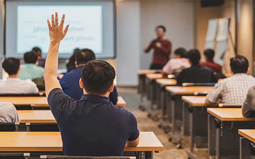 成人自考教育專業的報名系統在哪里？就業前景怎么樣？